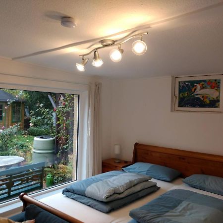 Ruhige, Gemuetliche 1-Zimmer Gartenwohnung Fuer 2 Erwachsene Lubeck Exterior photo